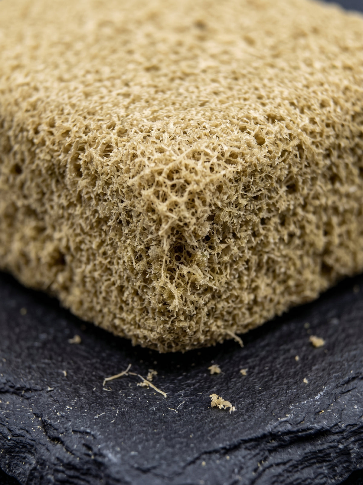 BLONDE KIEF (GRAND DADDY GRAPES)